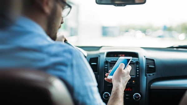 How to Prove Distracted Driving in a Car Accident Case