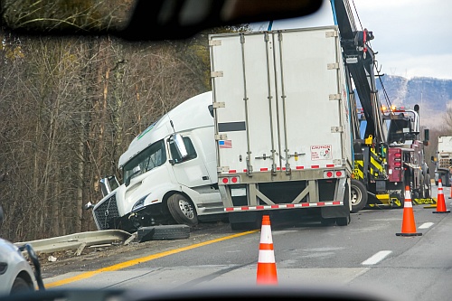 an experienced lawyer will obtain fair compensation after a jackknife truck accident