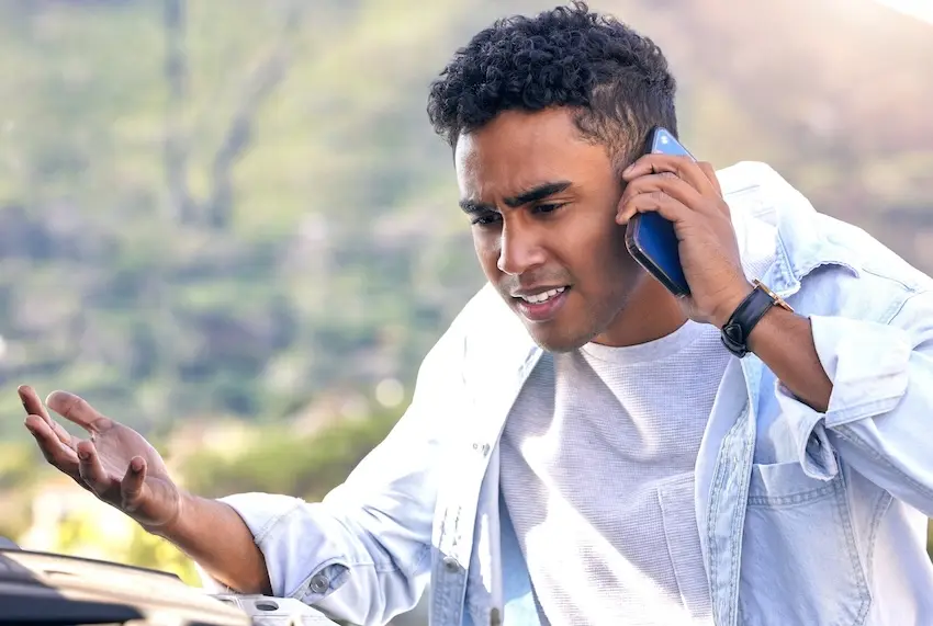 Ohio car accident victim receiving call from insurance adjuster after crash
